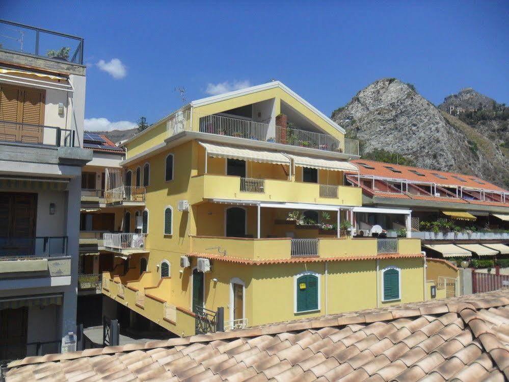 Beach Apartments Patrizia Taormina Bagian luar foto